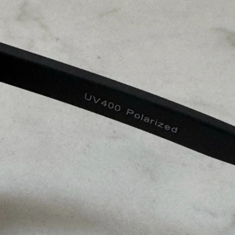NEW IN BOX Black Flexible Polarized Baby Sunnies Sunglasses w/Strap 0-24 Months